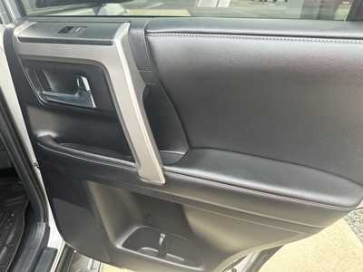 2015 Toyota 4Runner, $25777. Photo 10