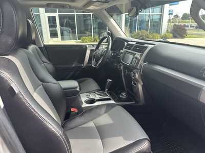 2015 Toyota 4Runner, $25777. Photo 12