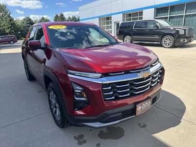 2026 Chevrolet Equinox, $34540. Photo 3