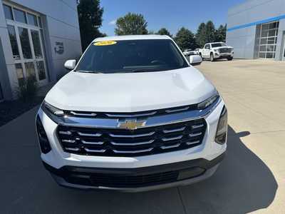 2026 Chevrolet Equinox, $35490. Photo 3