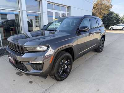 2025 Jeep Grand Cherokee, $54405. Photo 2