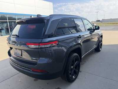 2025 Jeep Grand Cherokee, $54405. Photo 5