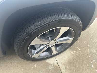 2025 Jeep Grand Cherokee, $53710. Photo 6