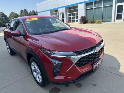 2026 Chevrolet Trax, $24385. Photo 6