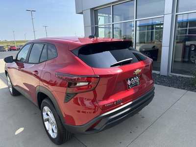 2026 Chevrolet Trax, $24385. Photo 9