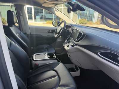 2024 Chrysler Pacifica, $42090. Photo 10