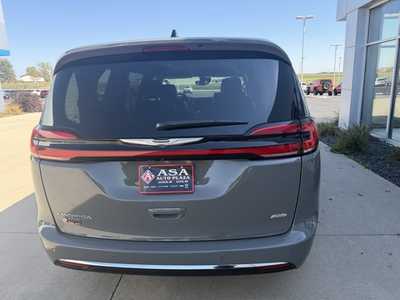 2024 Chrysler Pacifica, $42090. Photo 8