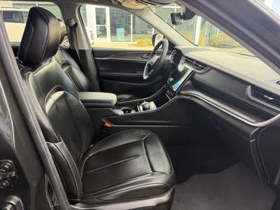 2024 Jeep Grand Cherokee L, $38888. Photo 8