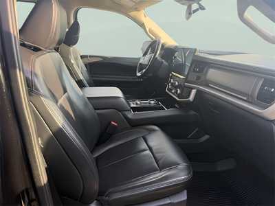 2022 Ford Expedition, $45515. Photo 10