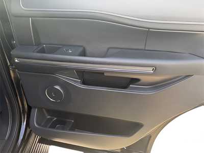 2022 Ford Expedition, $45515. Photo 9