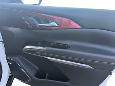 2025 Chevrolet Traverse, $52997. Photo 11