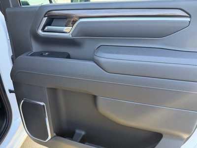 2026 Chevrolet 3500 Crew Cab, $78155. Photo 10