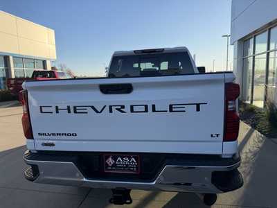 2026 Chevrolet 3500 Crew Cab, $78155. Photo 4