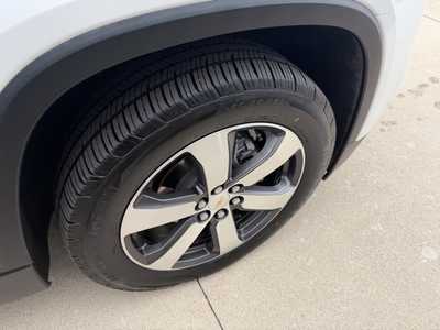 2021 Chevrolet Traverse, $24997. Photo 10