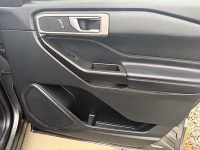 2020 Ford Explorer, $24222. Photo 11