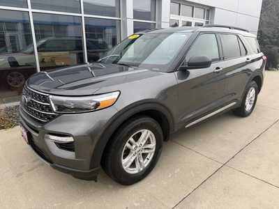 2020 Ford Explorer, $24222. Photo 2