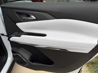 2026 Chevrolet Traverse, $61490. Photo 10