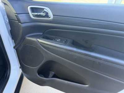 2020 Jeep Grand Cherokee, $23985. Photo 10