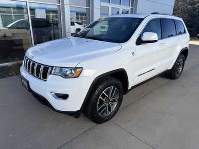 2020 Jeep Grand Cherokee, $23985. Photo 2