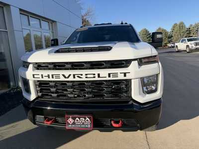 2020 Chevrolet 2500 Crew Cab, $. Photo 3