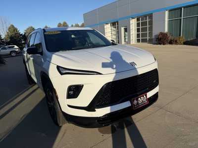 2025 Buick Enclave, $46899. Photo 4