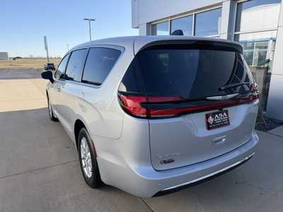 2026 Chrysler Pacifica, $44140. Photo 5