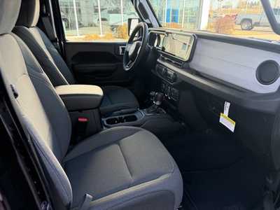 2026 Jeep Gladiator, $49305. Photo 11