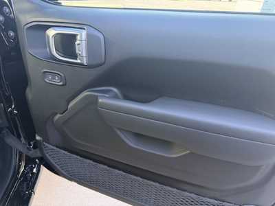 2026 Jeep Gladiator, $49305. Photo 12