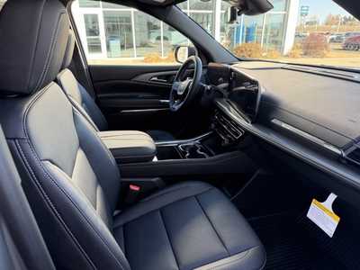 2026 Chevrolet Traverse, $47345. Photo 12