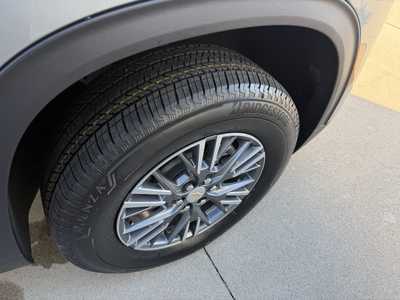 2026 Chevrolet Traverse, $47345. Photo 8