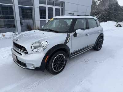 2015 MINI Cooper Countryman, $10745. Photo 2