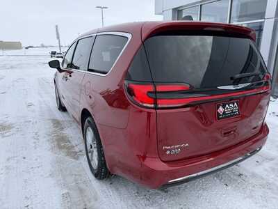 2026 Chrysler Pacifica, $46910. Photo 7