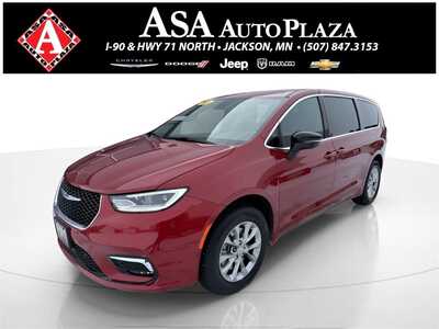 2026 Chrysler Pacifica, $46910. Photo 1