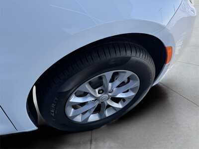 2026 Chrysler Pacifica, $46640. Photo 9