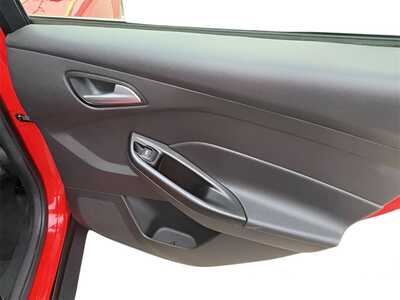 2014 Ford Focus, $7190. Photo 11