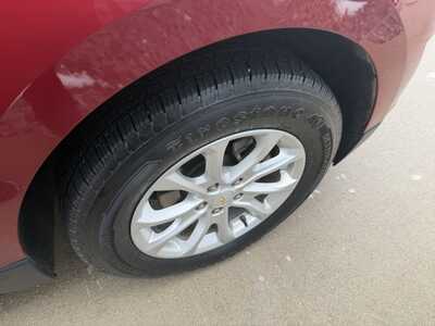 2018 Chevrolet Equinox, $12719. Photo 6