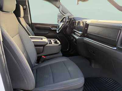 2025 Chevrolet 2500 Crew Cab, $58470. Photo 9