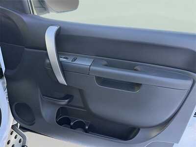 2013 Chevrolet 1500 Crew Cab, $11500. Photo 8