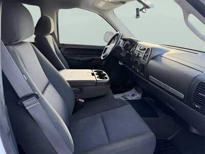 2013 Chevrolet 1500 Crew Cab, $11500. Photo 9