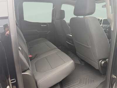 2022 Chevrolet 1500 Crew Cab, $34385. Photo 12