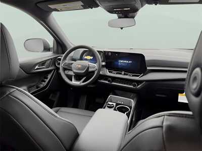 2026 Chevrolet Equinox, $35144. Photo 12