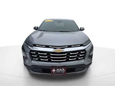 2026 Chevrolet Equinox, $35144. Photo 2