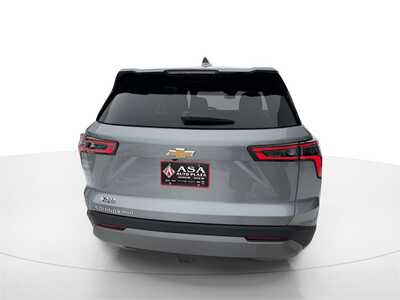 2026 Chevrolet Equinox, $35144. Photo 5