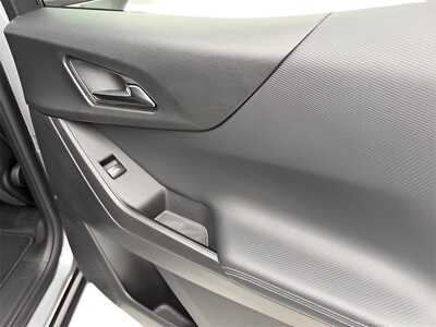 2026 Chevrolet Equinox, $35144. Photo 9