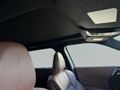 2025 Mitsubishi Outlander, $33959. Photo 9