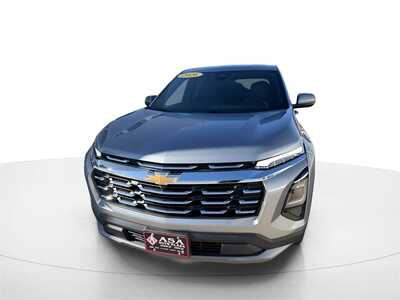 2026 Chevrolet Equinox, $35445. Photo 2