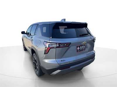 2026 Chevrolet Equinox, $35445. Photo 6