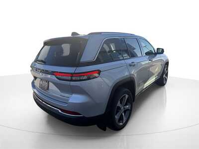 2024 Jeep Grand Cherokee, $34427. Photo 4