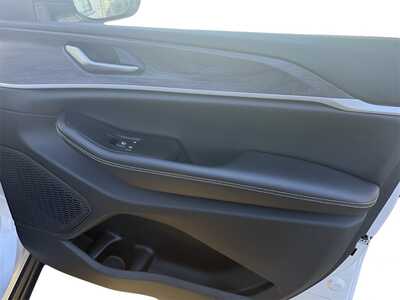 2024 Jeep Grand Cherokee, $34427. Photo 9