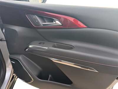 2026 Chevrolet Traverse, $0. Photo 11